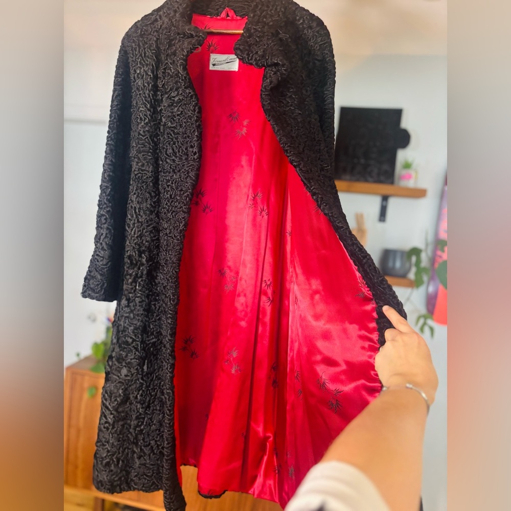 VTG 1960 Black Astrakhan Lamb Fur Coat | Made in Quebec by Fernand Émond - Picture 2 of 15